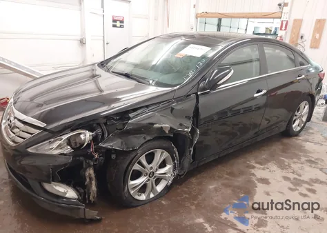 2013 Hyundai Sonata Limited z USA, uszkodzony, nr VIN 5NPEC4AC6DH771908